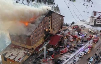 Число погибших при пожаре на курорте в Турции увеличилось до 76