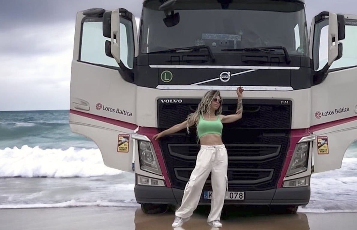 Белоруска три года дальнобоит по Европе, занимается спортом и... не теряет груз!