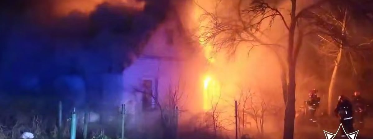 В Лиде на пожаре пострадали два человека — что произошло