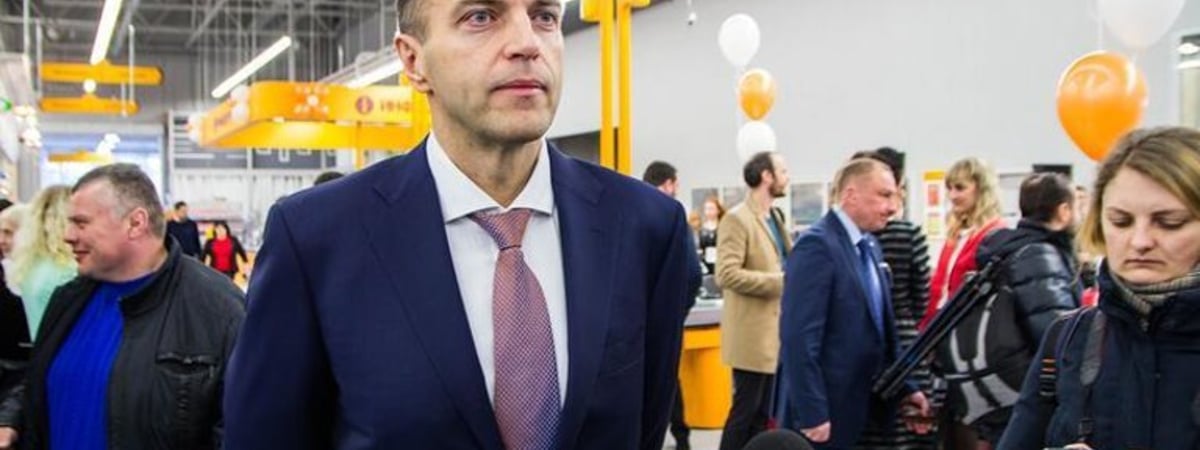 Директору сети «Материк» Александру Ополько вменяют «народную» статью. Ему грозит до четырех лет лишения свободы