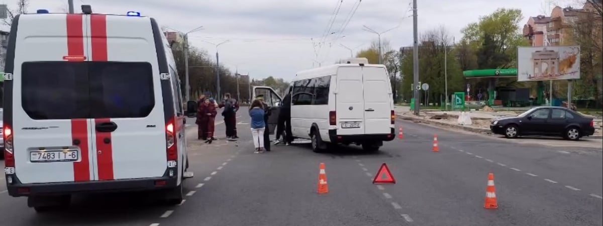 Авария в Могилёве: пострадавшие в столкновении маршрутки с легковушкой