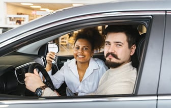 Продажи Tesla обваливаются по всей Европе