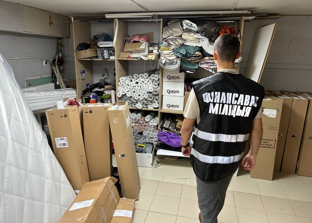 В магазинах по продаже обоев и декоративной штукатурки не пробивали чеки. От уплаты налогов было скрыто более 820 тыс. рублей