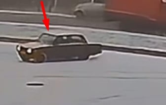 Водитель поплатился за дрифт на парковке — видео