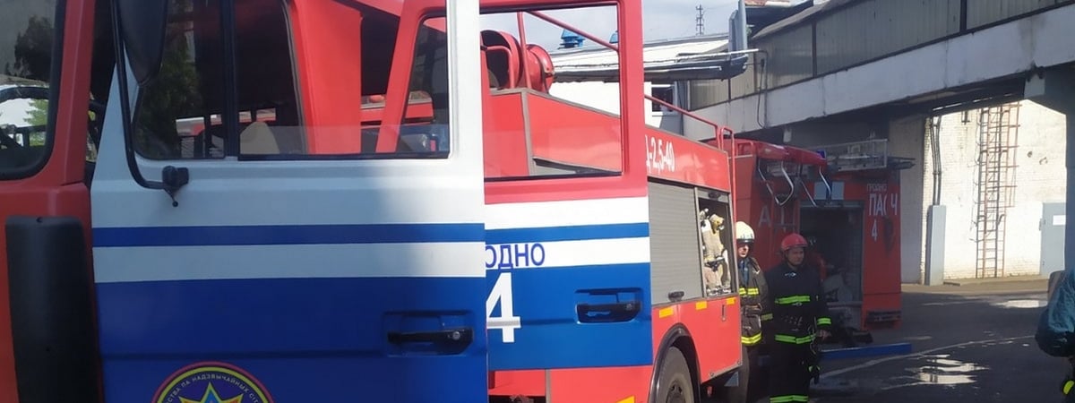 На Девятовке горел подвал, а в Заболоти машина