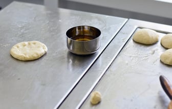 Нефть продолжает терять в цене