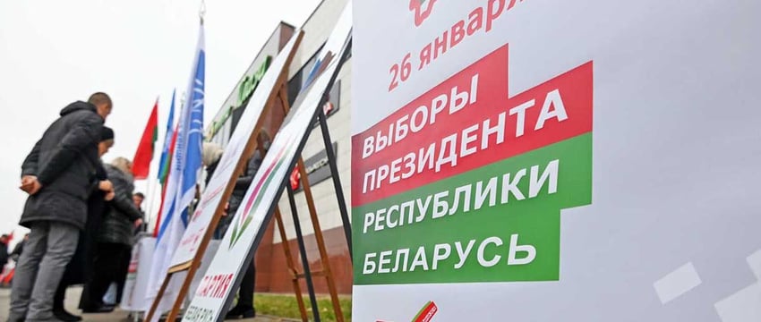 Выборы-2025: Бобриков и Чемоданова заявили о выходе из президентской гонки