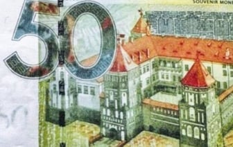 В Беларуси двое продавцов в магазине приняли сувенирные рубли — за это тоже есть ответственность