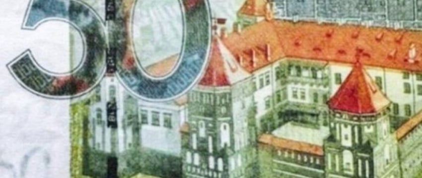 В Беларуси двое продавцов в магазине приняли сувенирные рубли — за это тоже есть ответственность