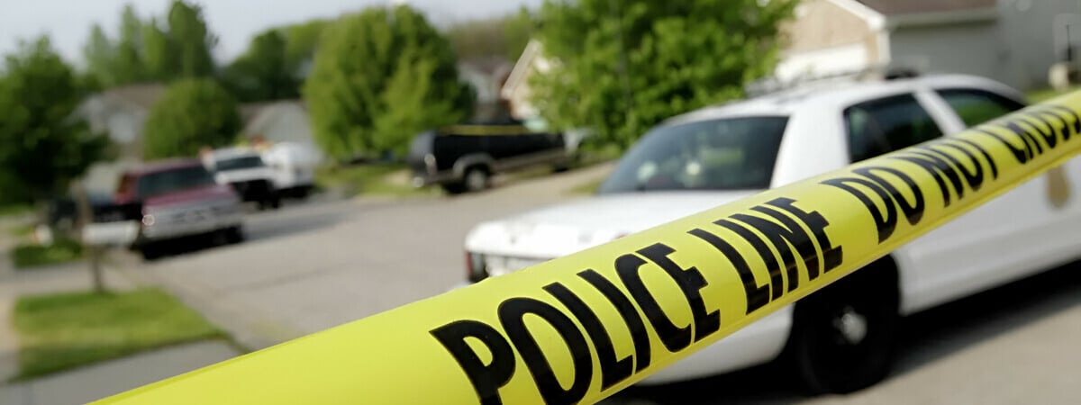 В Техасе женщина с маленьким ребенком вошла в церковь и открыла стрельбу