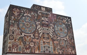 В Новополоцке открылась выставка Виктора Лукьянова «Водар Радзімы»