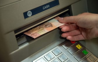 Утвержден закон, лишающий пенсий покинувших Беларусь силовиков