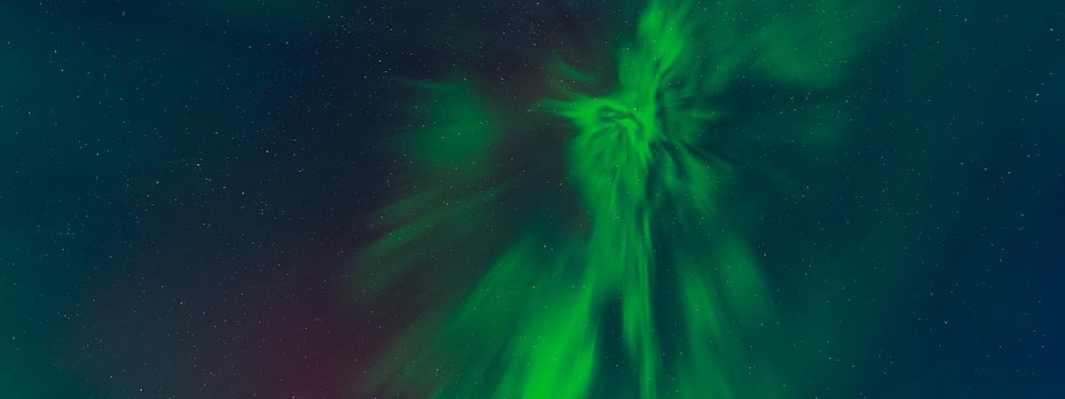 Китай запустил в космос восемь новых спутников