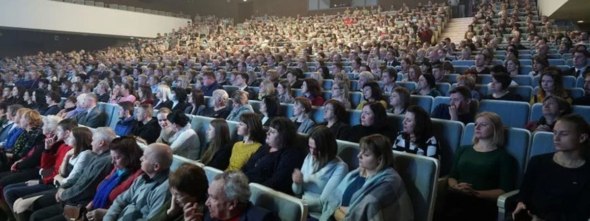 В Гомеле расписали межрайонные квоты на заполнение зала во время концерта к «Дню единения Беларуси и России»
