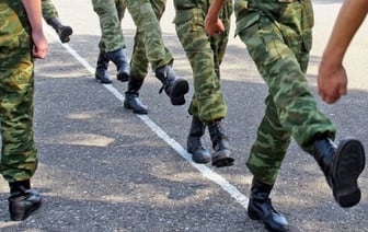 Когда будут рассылать смс-повестки, рассказал министр обороны Беларуси