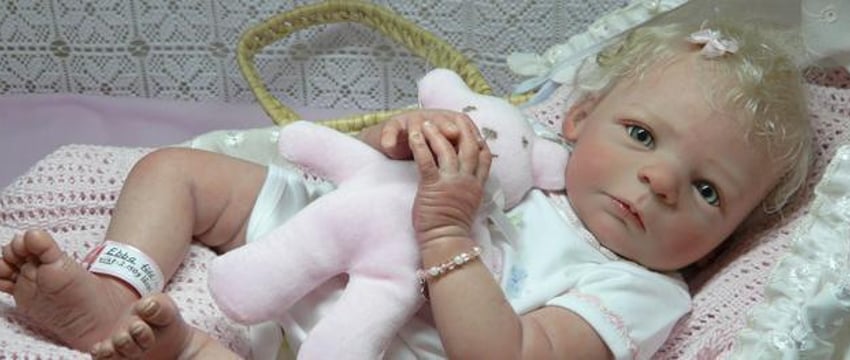 «Усыновление» кукол в США: новый тренд или психологическая потребность?