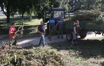 10 тысяч гомельчан вышли убирать последствия стихии