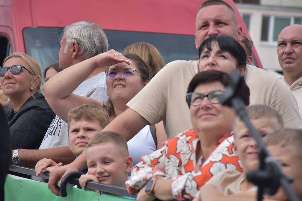 Показательные выступления МЧС в Бресте. Видео и фото