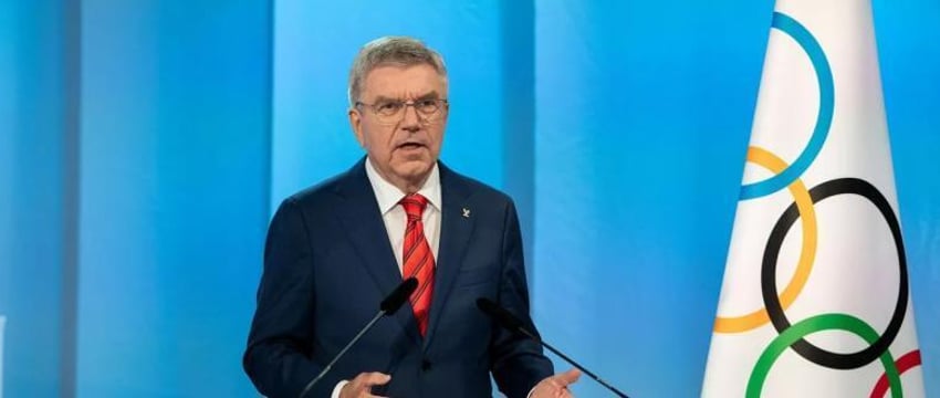 Томас Бах уходит с поста президента МОК из-за возраста