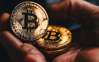 Криптовалютный обман: березовчанин потерял почти 17 000 рублей