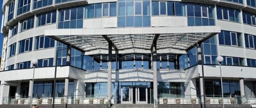 Свежепостроенное современное здание на проспекте Машерова в Бресте уже заселяется