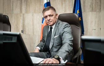 "Я вернулся": премьер-министр Словакии возвращается к работе через 2 месяца после инцидента со стрельбой