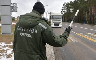 Лукашенко подписал указ, позволяющий обмениваться с Россией данными об иностранцах — Официально