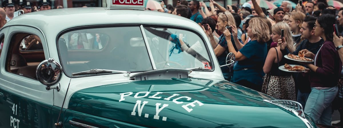 В Гомеле ГАИ лишила двух водителей прав, отследив по видео из интернета. Что они сделали? — Видео