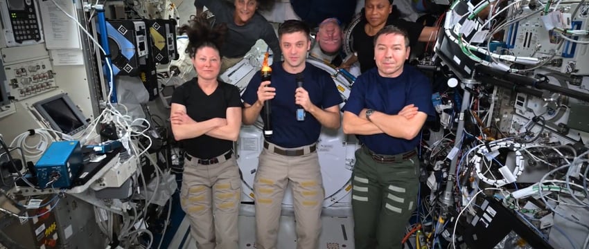 Как Сунита Уильямс, Застрявшая в Космосе, Пожелала Счастливого Пути Парижским Олимпийцам