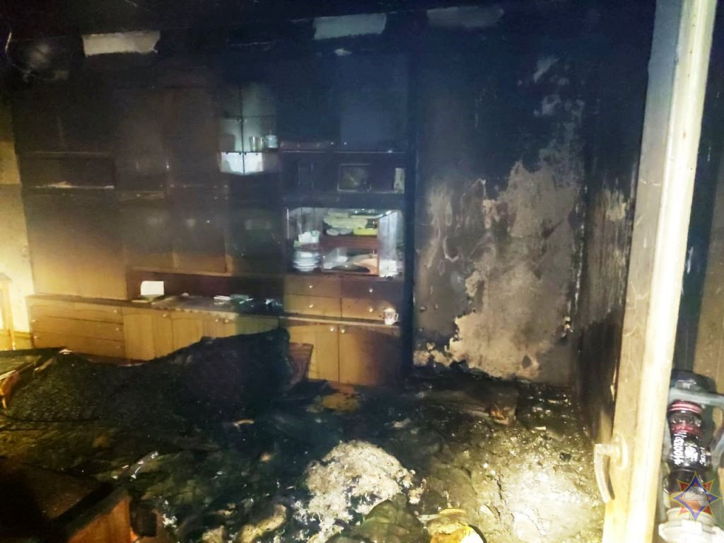 На пожаре в Ивацевичах спасли мужчину