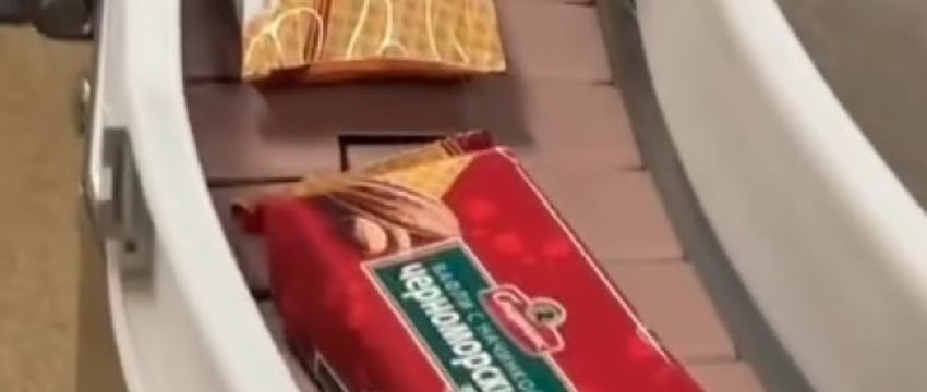 Гомельские кондитеры показали, как делают известные белорусские вафли