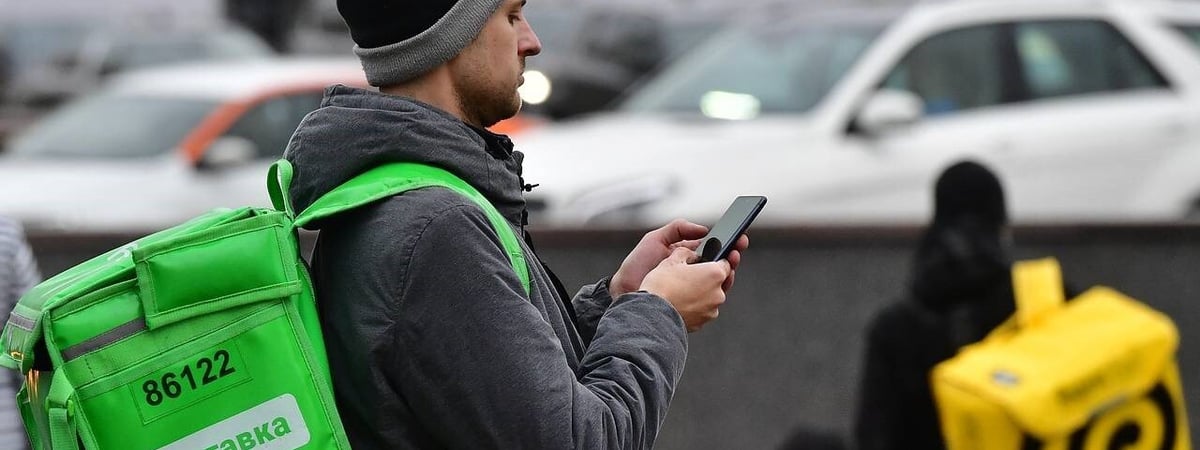 Зарплата до 8330 рублей. Минчанам с авто предложили работу курьером