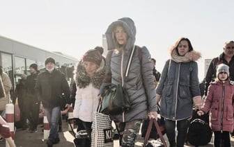 Bloomberg: ЕС не хочет возвращать беженцев Украине из-за нехватки работников