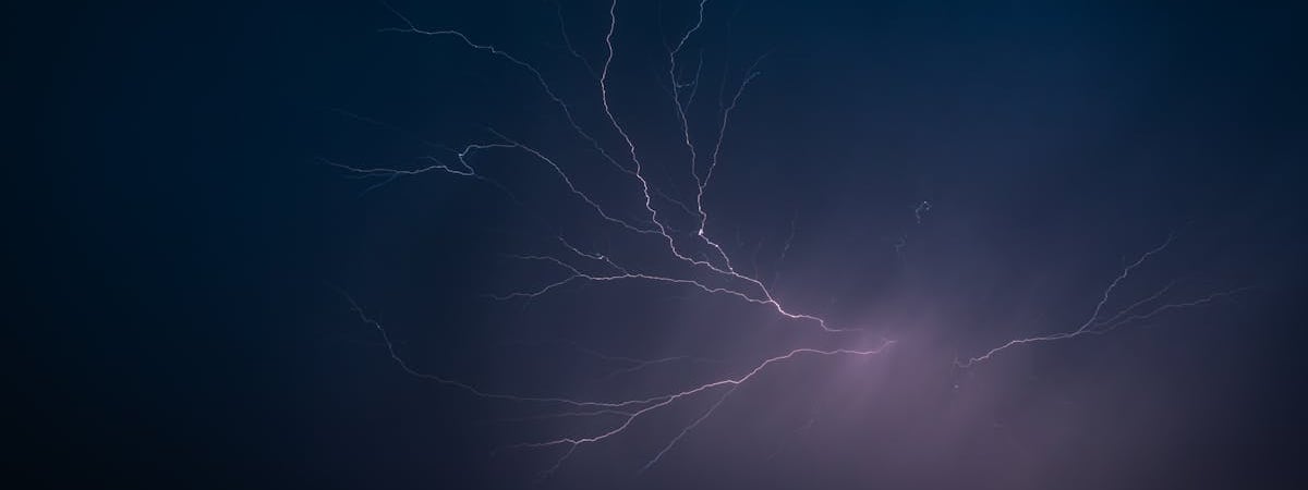 Россия за сутки нанесла удары по энергообъектам в шести областях Украины