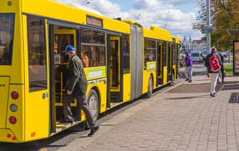 Зарплата — до 4000 рублей. «Минсктранс» позвал на работу более 40 водителей. Какие требования?