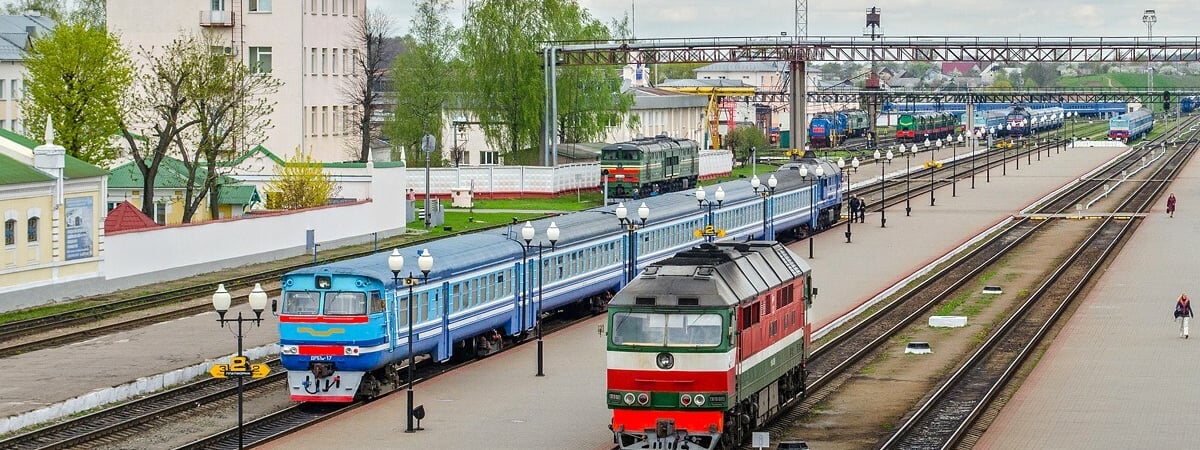 БелЖД предупредила, что пустит поезда в Гомель через Могилёв. В какие дни повезёт пассажиров электричек на автобусах?