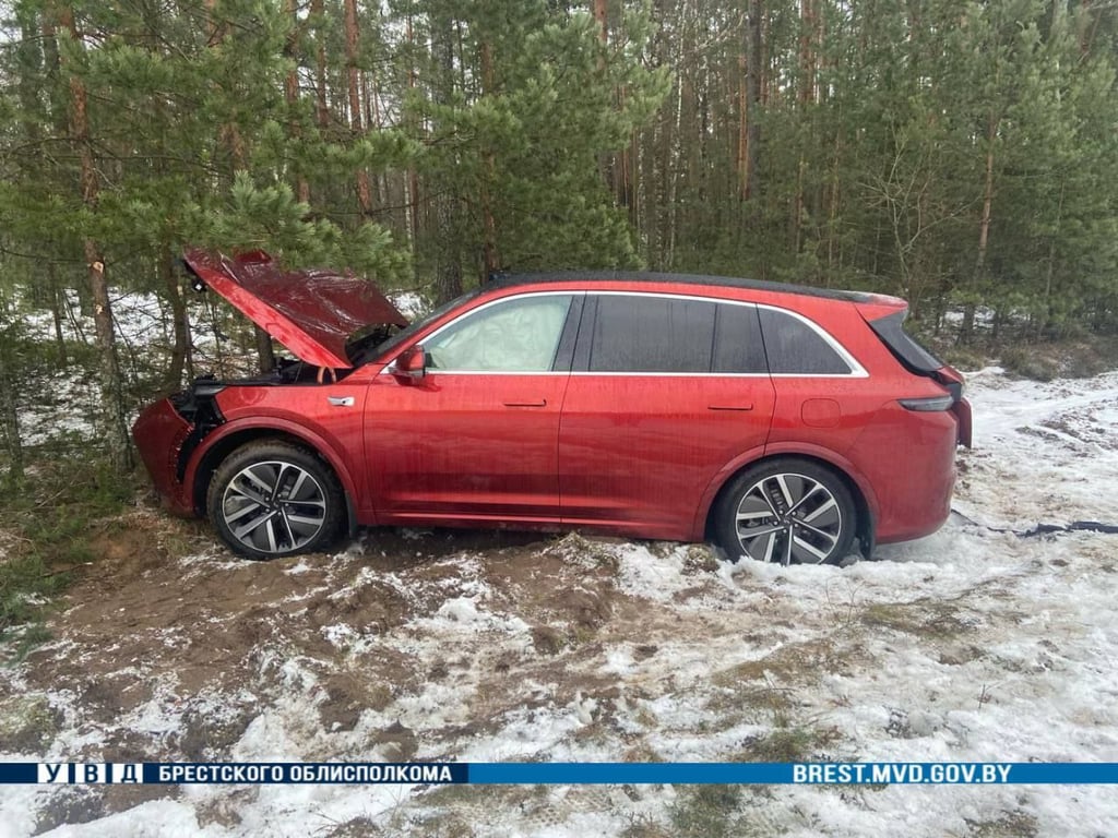 Водитель из Бреста попал в ДТП на BMW