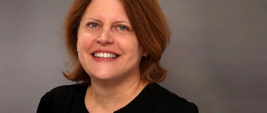 Салли Базби, первая женщина-редактор Washington Post за 150 лет, уходит в отставку