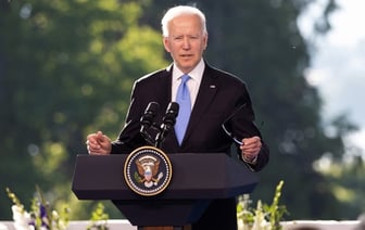 Байден призывает запретить использование оружия, использованного при нападении на Трампа.