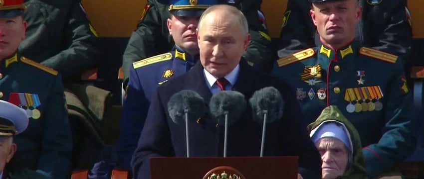 Путин направил западу ядерное предупреждение в ответ на "массированную" воздушную атаку.