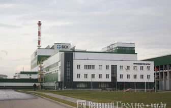 Выпускают 700 тысяч единиц стеклянной тары в сутки — побывали на новом стеклозаводе под Гродно