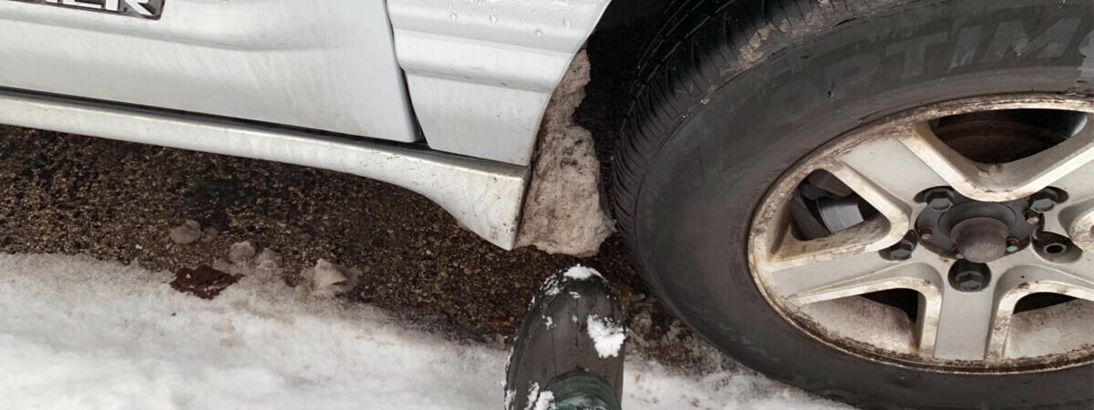 Это средство навсегда избавит вас от налипания снега и льда на колесные арки авто. Как нанести правильно? — Полезно
