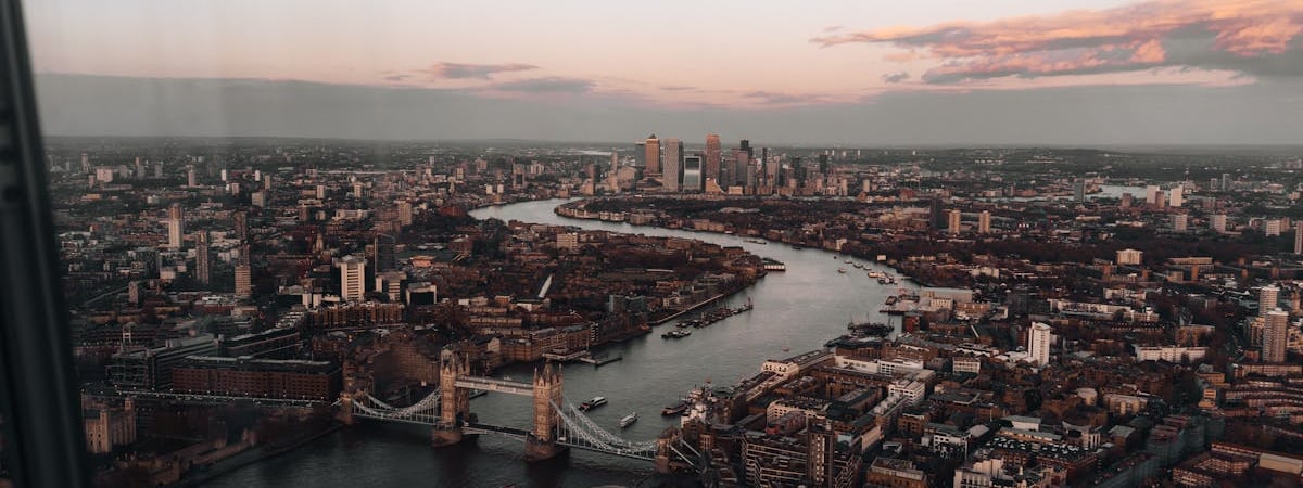 Лондонская биржа металлов включила Гонконг в свою международную складскую сеть