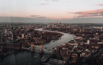 Лондонская биржа металлов включила Гонконг в свою международную складскую сеть