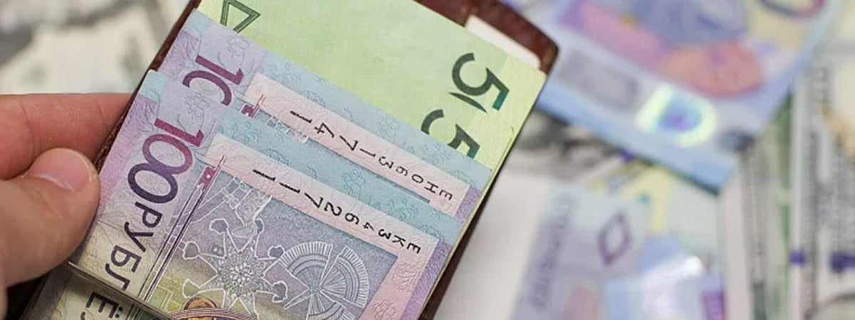 ЕАБР спрогнозировал белорусам рост зарплат и назвал главную причину