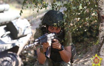 Минобороны Беларуси отправило к границе с Украиной подразделения сил спецопераций — Фото