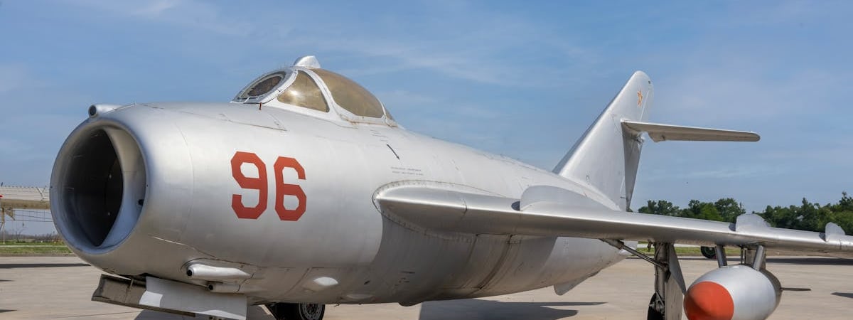 Столтенберг призвал Запад сплотиться на фоне пакта России и КНДР