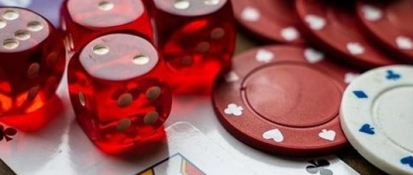 Житель Столинского района обманул 39 человек на 26 тыс. рублей, которые проиграл на ставках в онлайн-казино