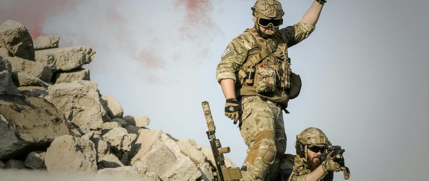 Месси подписал футболку Залужному