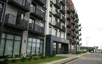 В одном из кварталов Минска открыли бесплатные сауны, кинотеатр и фитнес-зал. Но не для всех — Фото